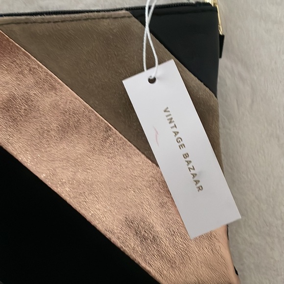 Vintage Bazaar Multi Use Leather Bag - Picture 2 of 8